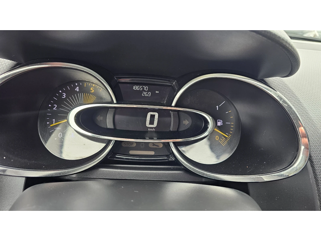 Renault Clio 1.5 DCI   NAVI - автомобили, коли, обяви за нови и употребявани 9