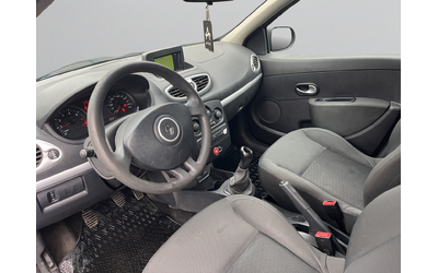 Renault CLIO - автомобили, коли, обяви за нови и употребявани 7