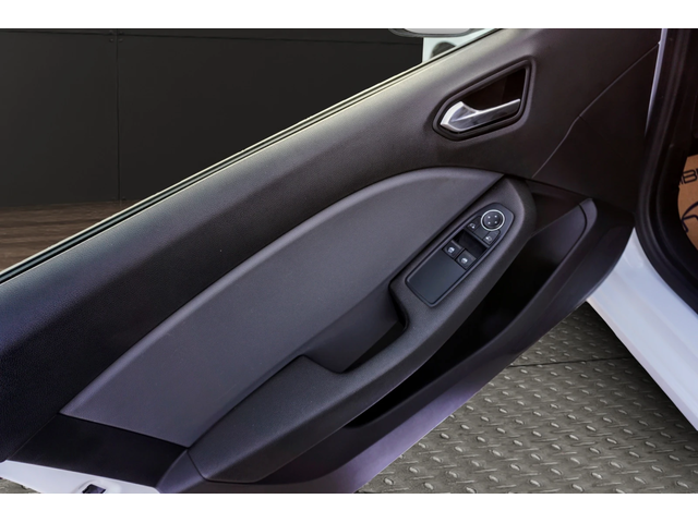 Renault Clio 1.0i HATCH LIFE - автомобили, коли, обяви за нови и употребявани 5