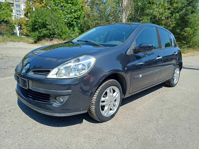 Renault Clio 1.2i  R - автомобили, коли, обяви за нови и употребявани 0