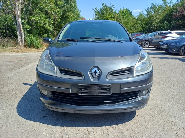 Renault Clio 1.2i  R - автомобили, коли, обяви за нови и употребявани 1
