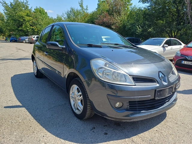 Renault Clio 1.2i  R - автомобили, коли, обяви за нови и употребявани 2