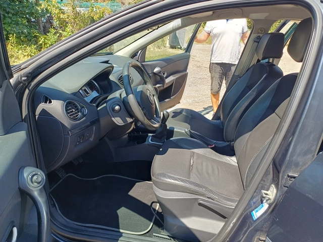 Renault Clio 1.2i  R - автомобили, коли, обяви за нови и употребявани 8