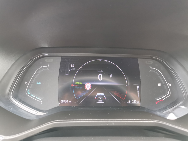 Renault Clio ZEN Hybrid E-TECH - автомобили, коли, обяви за нови и употребявани 15