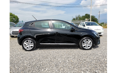 renault-clio-zen-hybrid-e-tech - 3