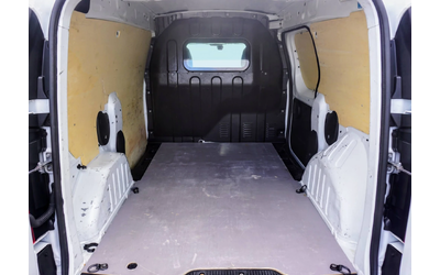 Renault Express 1.3i - автомобили, коли, обяви за нови и употребявани 13