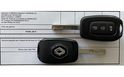 Renault Express 1.3i - автомобили, коли, обяви за нови и употребявани 15