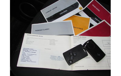 Renault Grand scenic 1.5DCI EURO5A - автомобили, коли, обяви за нови и употребявани 13