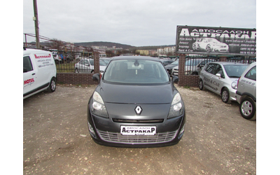 renault-grand-scenic - 1