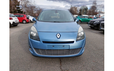 renault-grand-scenic - 1