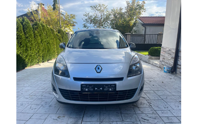 renault-grand-scenic - 1