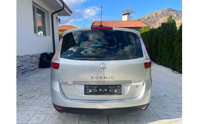 renault-grand-scenic - 5