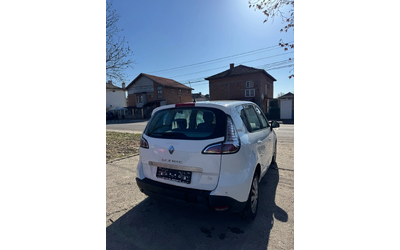renault-grand-scenic - 4