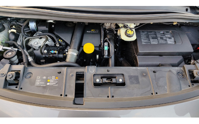 Renault Grand Scenic - автомобили, коли, обяви за нови и употребявани 13
