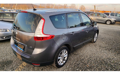 renault-grand-scenic - 2