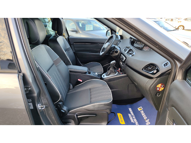 Renault Grand Scenic - автомобили, коли, обяви за нови и употребявани 6