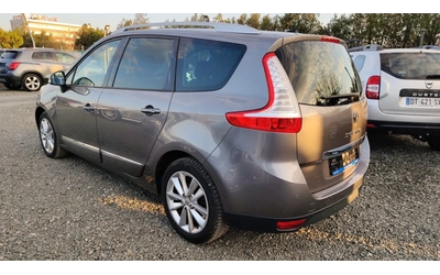 renault-grand-scenic - 2