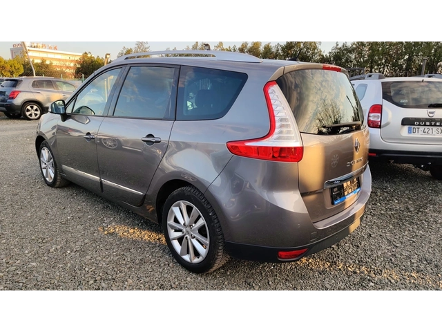 Renault Grand scenic 1.5DCI - автомобили, коли, обяви за нови и употребявани 2