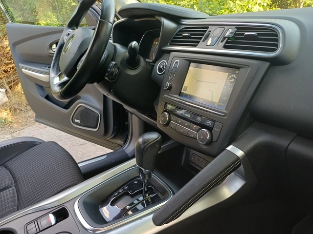 Renault Kadjar 1.5 DCI - автомобили, коли, обяви за нови и употребявани 14