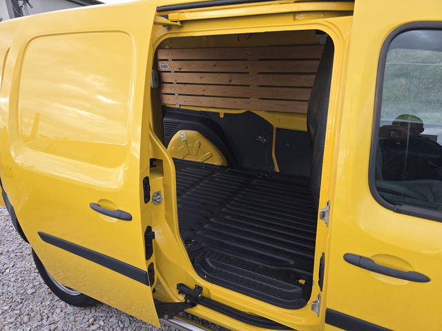 Renault Kangoo 1.5 DCI MAXI - автомобили, коли, обяви за нови и употребявани 7