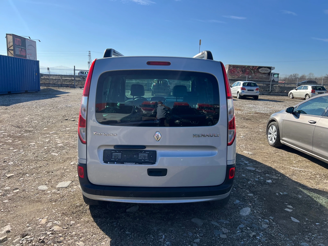 Renault Kangoo 1.5 DCI - автомобили, коли, обяви за нови и употребявани 5