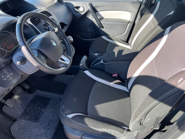 Renault Kangoo 1.5 DCI - автомобили, коли, обяви за нови и употребявани 8