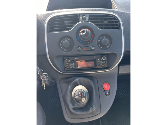 Renault Kangoo MAXI EURO 5 - автомобили, коли, обяви за нови и употребявани 13
