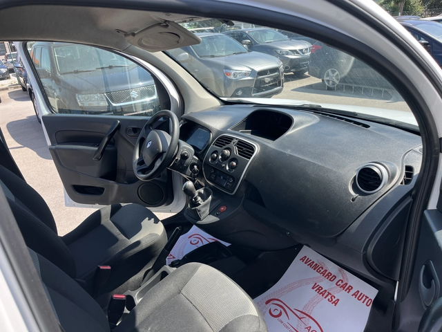 Renault Kangoo MAXI - автомобили, коли, обяви за нови и употребявани 12