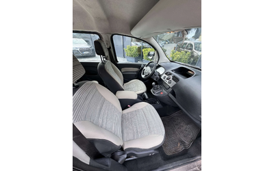 Renault Kangoo - автомобили, коли, обяви за нови и употребявани 11