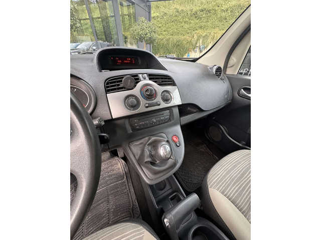 Renault Kangoo - автомобили, коли, обяви за нови и употребявани 13