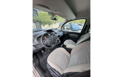 Renault Kangoo - автомобили, коли, обяви за нови и употребявани 9