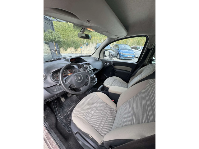 Renault Kangoo - автомобили, коли, обяви за нови и употребявани 9