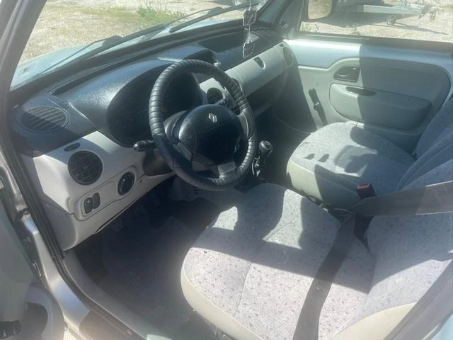 Renault Kangoo Хладилно - автомобили, коли, обяви за нови и употребявани 12