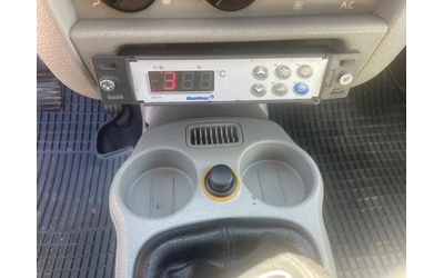 Renault Kangoo Хладилно - автомобили, коли, обяви за нови и употребявани 8