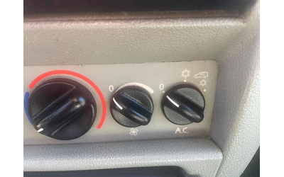 Renault Kangoo Хладилно - автомобили, коли, обяви за нови и употребявани 9