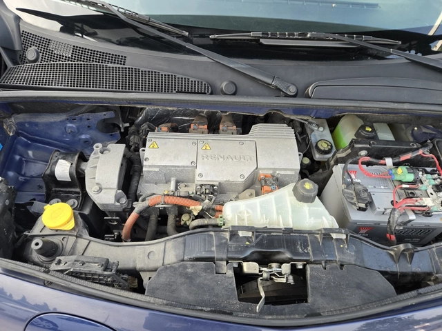 Renault Kangoo ELECTRIC= MAXI= 48.000KM - автомобили, коли, обяви за нови и употребявани 15