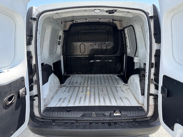 Renault Kangoo 1.5DCI - автомобили, коли, обяви за нови и употребявани 10