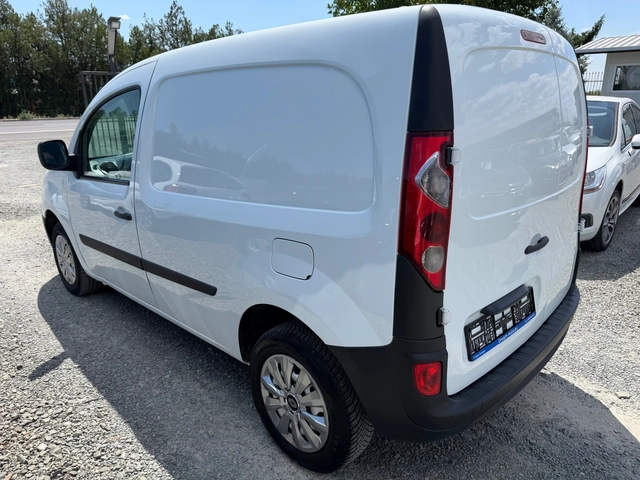 Renault Kangoo 1.5DCI - автомобили, коли, обяви за нови и употребявани 5