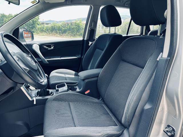 Renault Koleos 2.5 i - автомобили, коли, обяви за нови и употребявани 7