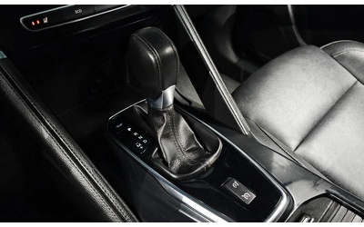 Renault Koleos 2.0 LPe SE 2WD  * НАЙ-ДОБРА ЦЕНА В БЪЛГАРИЯ* - автомобили, коли, обяви за нови и употребявани 8