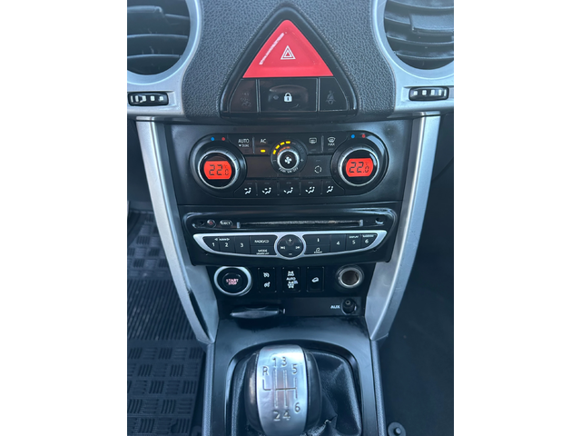 Renault Koleos 2.0DCI 150kc 4x4 ITALIA - автомобили, коли, обяви за нови и употребявани 10