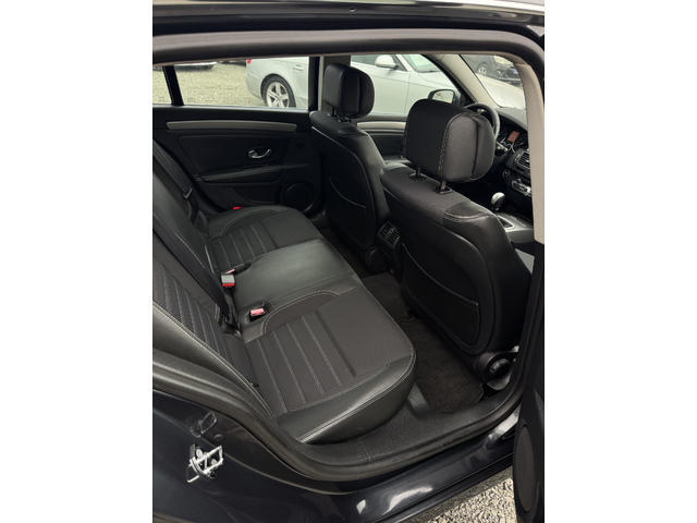 Renault Laguna 2.0 DCI - автомобили, коли, обяви за нови и употребявани 12