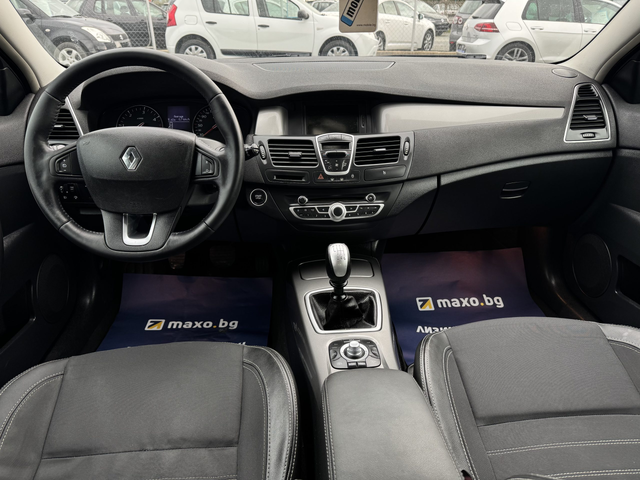 Renault Laguna 2.0 DCI - автомобили, коли, обяви за нови и употребявани 9