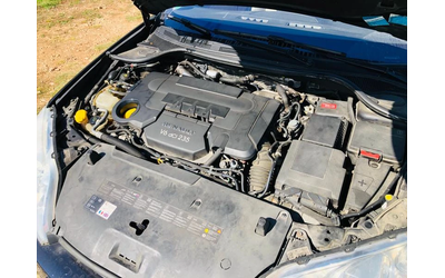 Renault Laguna 3.0DCi 235к.с. Automat  на части - автомобили, коли, обяви за нови и употребявани 11