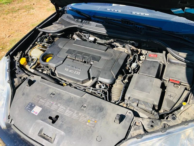 Renault Laguna 3.0DCi 235к.с. Automat  на части - автомобили, коли, обяви за нови и употребявани 11