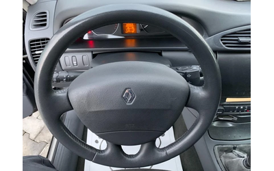 Renault Laguna - автомобили, коли, обяви за нови и употребявани 12