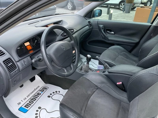 Renault Laguna - автомобили, коли, обяви за нови и употребявани 9