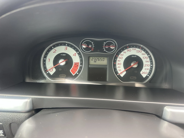 Renault Laguna - автомобили, коли, обяви за нови и употребявани 14