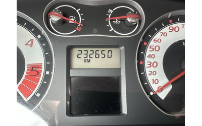 Renault Laguna - автомобили, коли, обяви за нови и употребявани 15