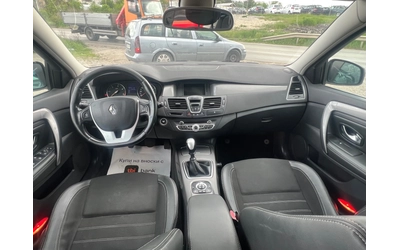 Renault Laguna - автомобили, коли, обяви за нови и употребявани 13